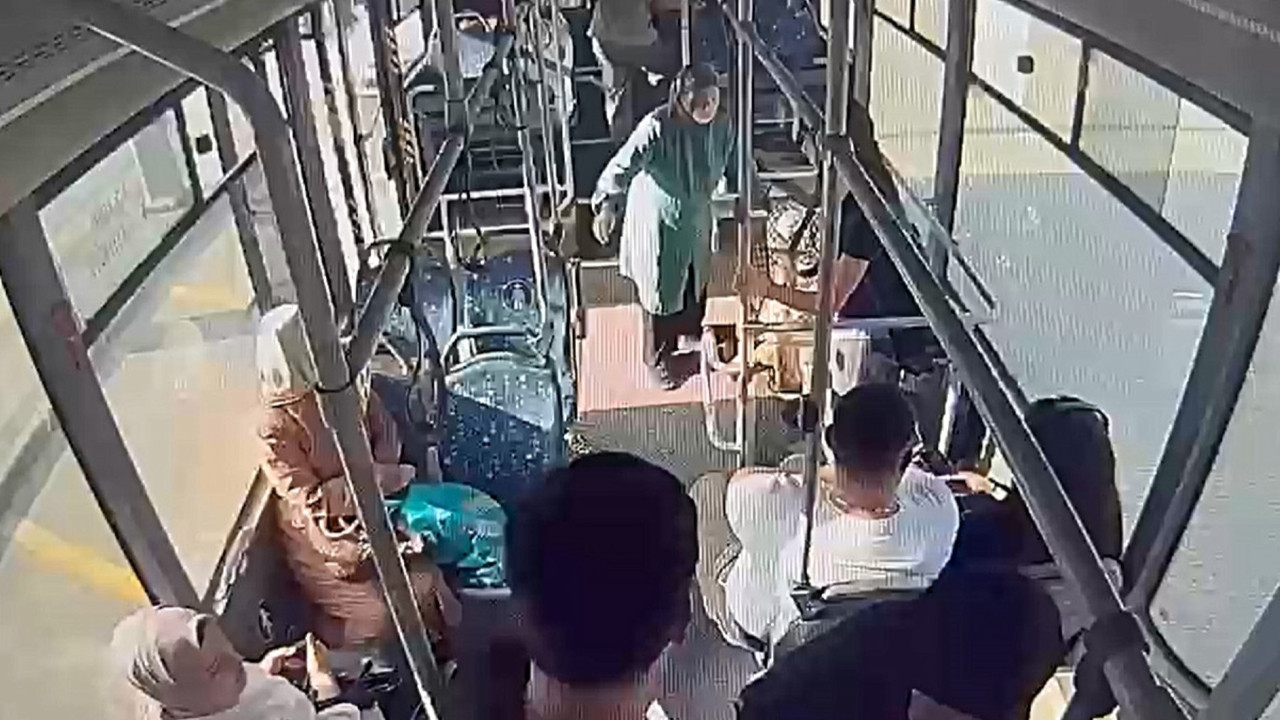 Tokat'ta zamanla yarışan halk otobüsü şoförü rahatsızlanan yolcuyu hastaneye yetiştirdi