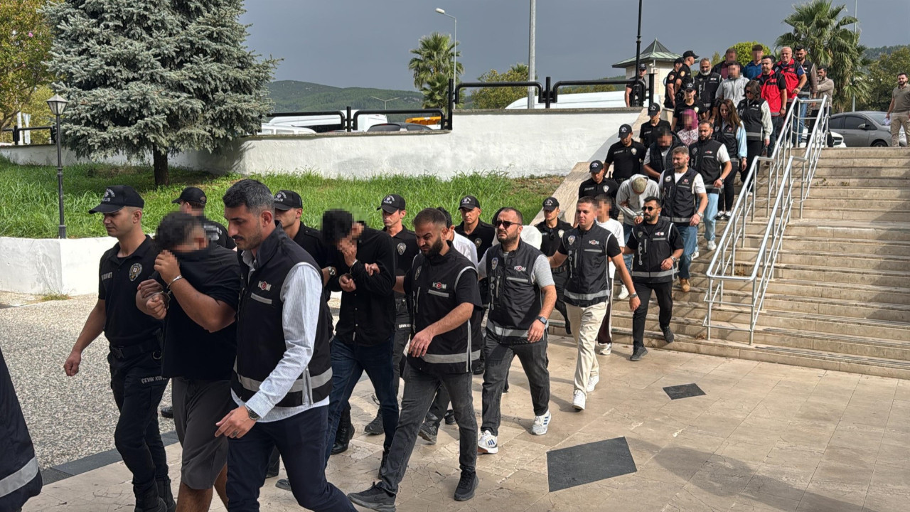 'Sokaklar Güvende' operasyonunda 42 şüpheli gözaltına alındı