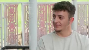 Akşener, gençlerle bir araya geldi: Barınma sorunu yaşayan öğrenciden yürek burkan sözler...