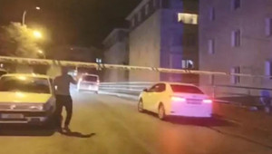 5 yıl önce boşandığı kadına sokak ortasında dehşeti yaşattı