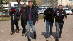 Sivas'ta Fiorentinalı futbolcuya saldıran iki taraftar hakkında karar