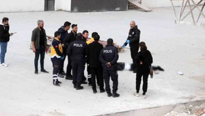 Sahurda evinden ayrılan genç inşaatta ölü bulundu