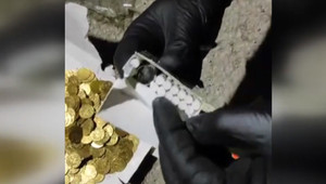 Sigara paketinin içinden öyle bir şey çıktı ki... Polis büyük şaşkınlık yaşadı