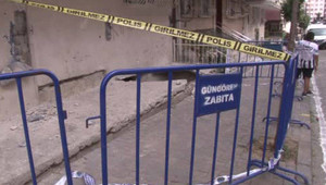 Güngören'de 5 katlı binanın zemini çöktü