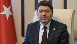 Adalet Bakanı Tunç'tan, Altın Portakal Festivali'ne: Müsaade edilemez