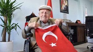 100 yaşındaki Mehmet amca, Atatürk ile konuştuğu günü unutamıyor