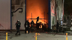 Antalya'da tersanede yangın: 13 itfaiye müdahale ediyor