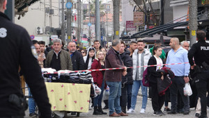 Tramvay yolu kenarında bomba paniği