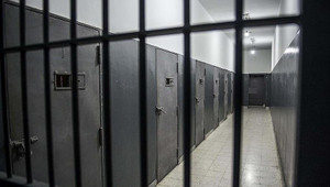 ABD'de mahkumlar hapishane görevlilerine saldırdı: 9 yaralı