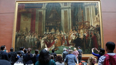 Dünya'nın en büyüğü: Louvre Müzesi