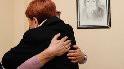 Akşener, şehit Astsubay Esma Çevik'in ailesini ziyaret etti