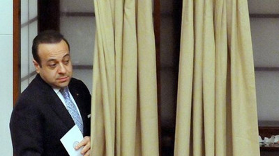 Egemen Bağış'a 'Siyasi Onur' ödülü!