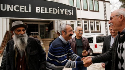 'Komünist Başkan' Maçoğlu, Reuters'a konuştu