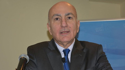 Mahfi Eğilmez: Hatada ısrar ederek sonuç değişmez