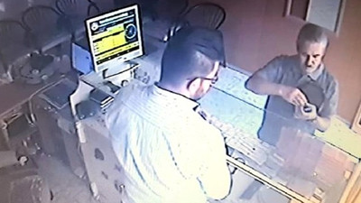 5 liralık küpeyi kuyumcuya öyle bir fiyata sattı ki...