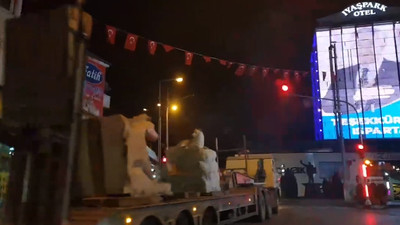 AKP'li Başkan'dan ülkücülere şok: 'Bozkurt'u kaldırdı