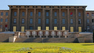 AKP'li vekilin ziyaretçisi Meclis'te intihar girişiminde bulundu