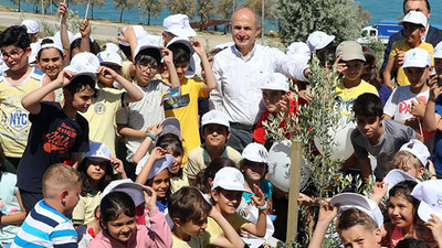 Büyükçekmece artık daha yeşil... Zeytin ağacı diktiler