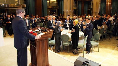 Eski Başbakan Ahmet Davutoğlu: Konuşmaktan korkmayın!