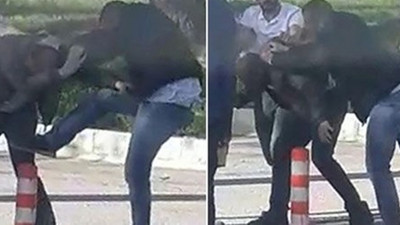 Üniversite kampüsünde genç kızın fotoğrafını çeken adamı dövdüler