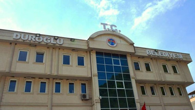 AKP’li ve MHP’li başkanların afiş tartışması: Ağlama...