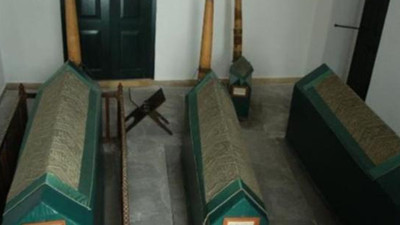 Dolmabahçe Sarayı'nda bilinmeyen türbe ortaya çıktı