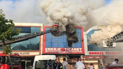İstanbul'da korkutan yangın: 2 Saat'de kontrol edilebildi