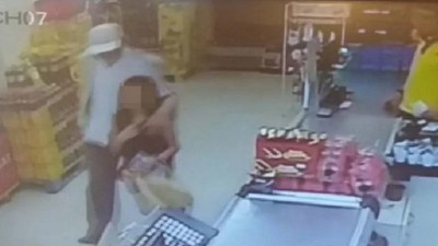 Markette 9 yaşındaki kıza cinsel istismar!