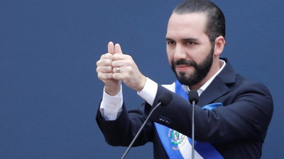 Osmanlı torunu yemin edip başkanlığa başladı