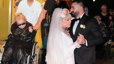 Zerrin Özer hastaneye kaldırıldı