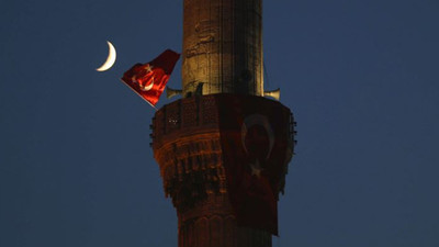 90 bin camide eş zamanlı sela okunacak