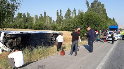 Afyonkarahisar'da yolcu otobüsü devrildi