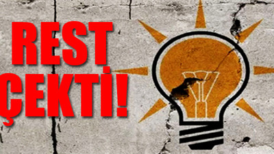 AKP Genel Merkezine bomba gibi düşen istifa haberi 