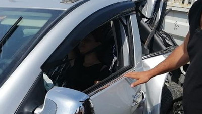 Otomobile kamyonet çarptı: Yaralılar var