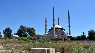 Selimiye Camii'nde kriz aşıldı