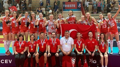 U16 Küçük Kız Milli Takımımız tarih yazdı