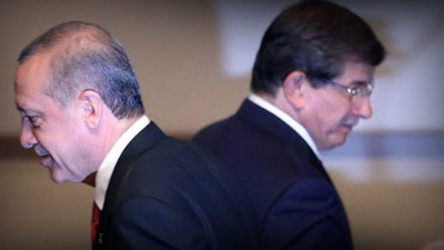 Ahmet Davutoğlu hakkında suç duyurusu