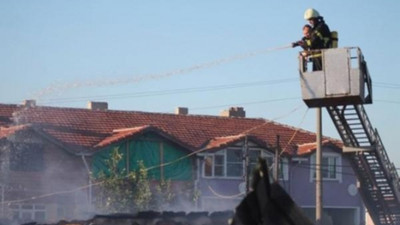 Edirne’de yangında 3 ev kül oldu