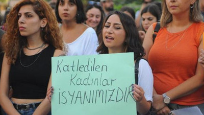 Eskişehirli kadınlar vahşice katledilen Emine Bulut için biraraya geldi