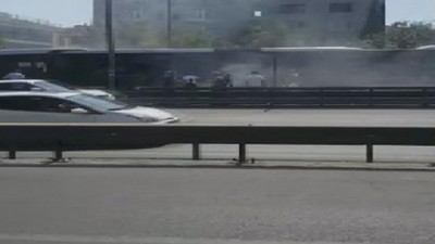 Metrobüste korkutan yangın