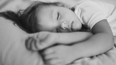 Okul stresi uyurgezerliğe davetiye çıkartıyor!