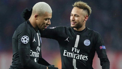 Paris Saint Germain’in yıldızı Kylian Mbappe’den Neymar’a: Gitme
