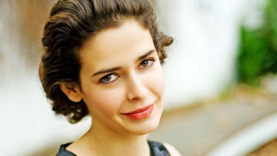 Pelin Batu ekranlara dönüyor