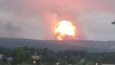 Rusya ordusuna ait mühimmat deposunda yangın!