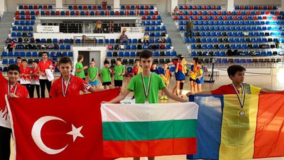 Badmintonda şampiyon Türkiye