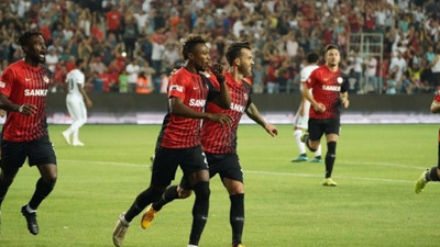 Gazişehir Gaziantep - Beşiktaş maçı nefes kesti
