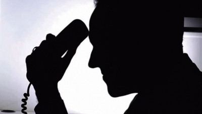 Kendini 'savcı' olarak tanıtan dolandırıcıya polisten 'çöpçü' kılığında operasyon