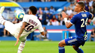 Neymar, yuhalandığı maçta PSG'yi galibiyete taşıdı