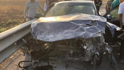 Nusaybin'de otomobil TIR'a çarptı: 2 yaralı