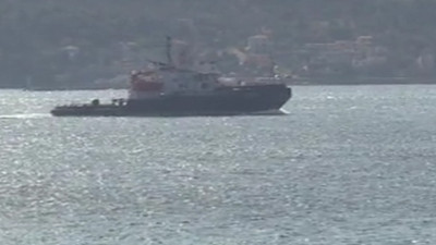 Rus askeri gemileri peş peşe Çanakkale Boğazı'ndan geçti